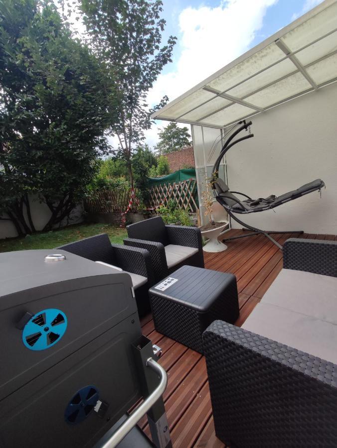 شقة Chambre Prive Dans Une Maison Avec Terrasse Et Jardin Salles De Bain Partagees ليل المظهر الخارجي الصورة