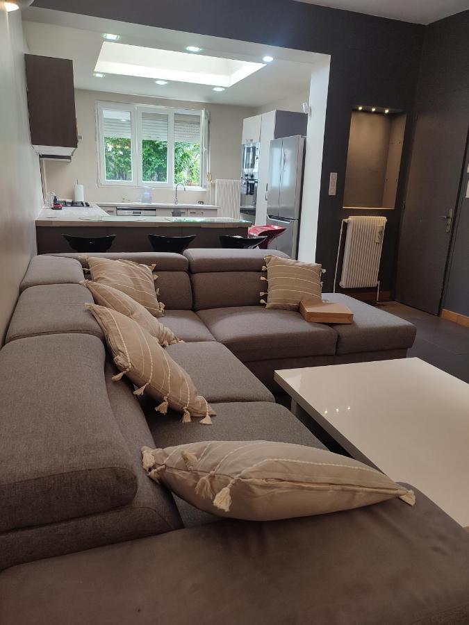 شقة Chambre Prive Dans Une Maison Avec Terrasse Et Jardin Salles De Bain Partagees ليل المظهر الخارجي الصورة