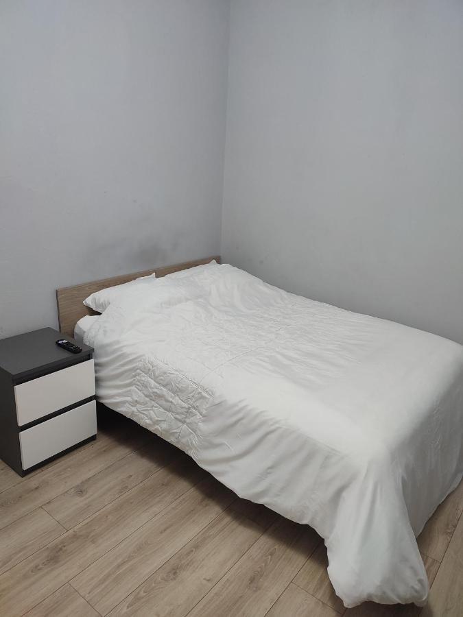 شقة Chambre Prive Dans Une Maison Avec Terrasse Et Jardin Salles De Bain Partagees ليل المظهر الخارجي الصورة
